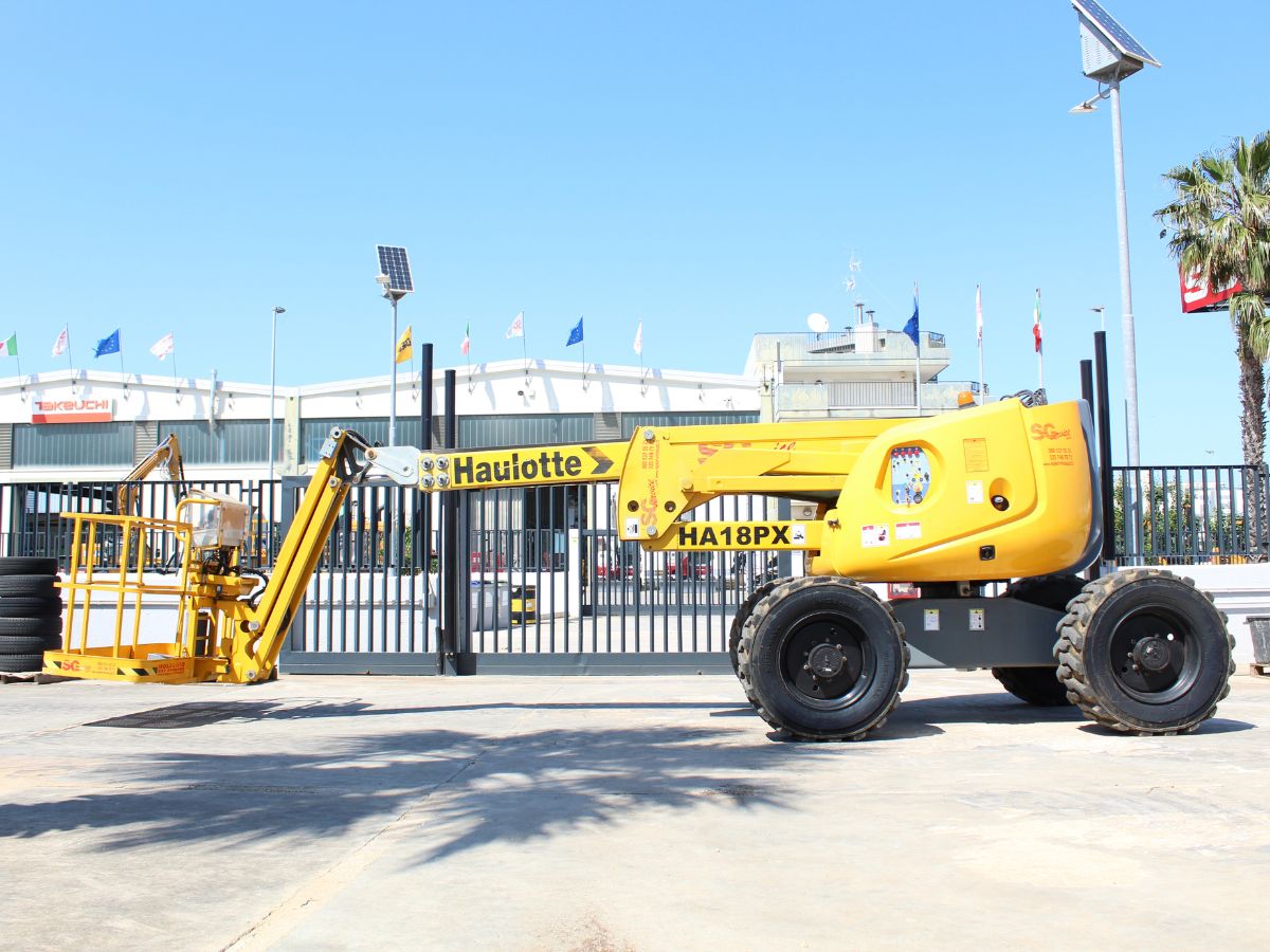 PIATTAFORMA SEMOVENTE ARTICOLATA HA18PX DIESEL HAULOTTE 