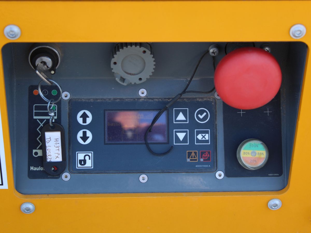 product image 4.