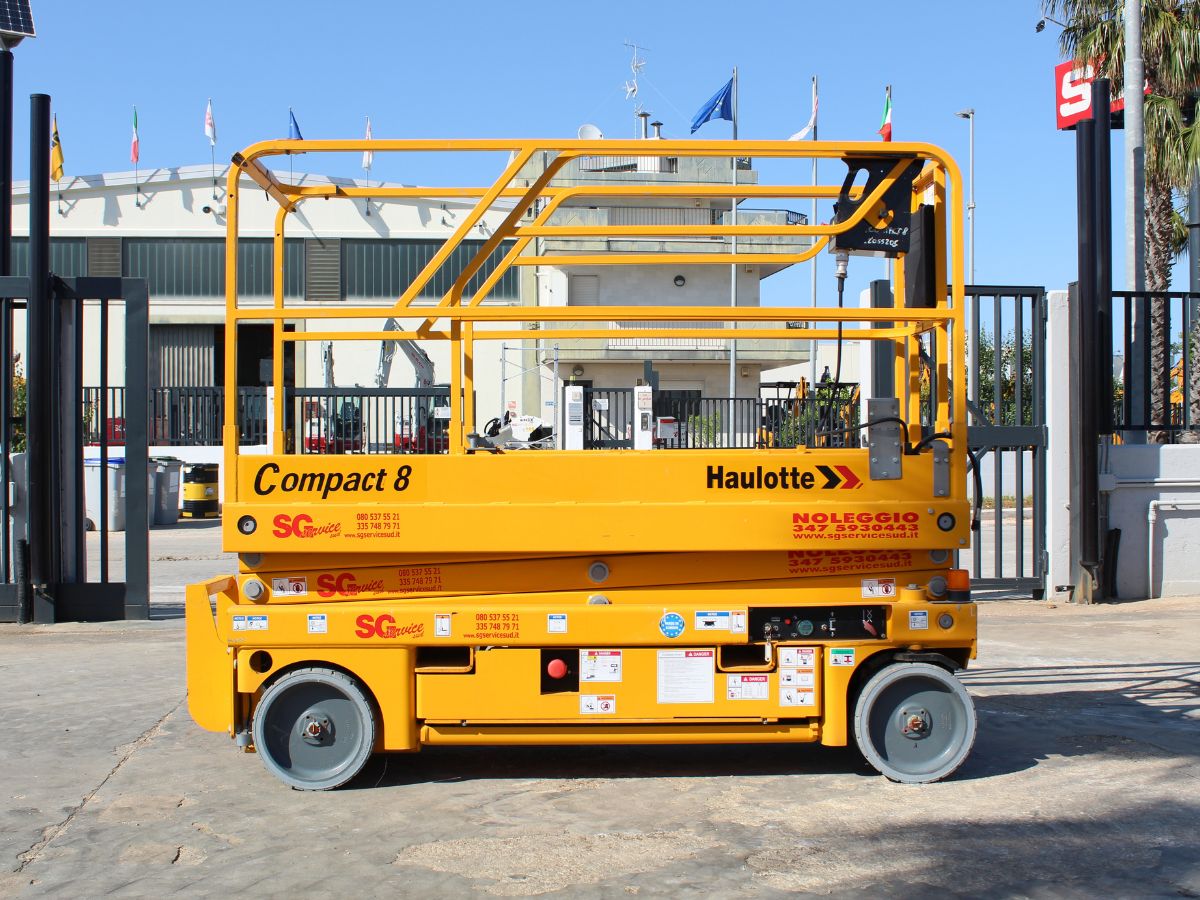 PIATTAFORMA A PANTOGRAFO ELETTRICA HAULOTTE  COMPACT8CU H.LAVORO 8MT.