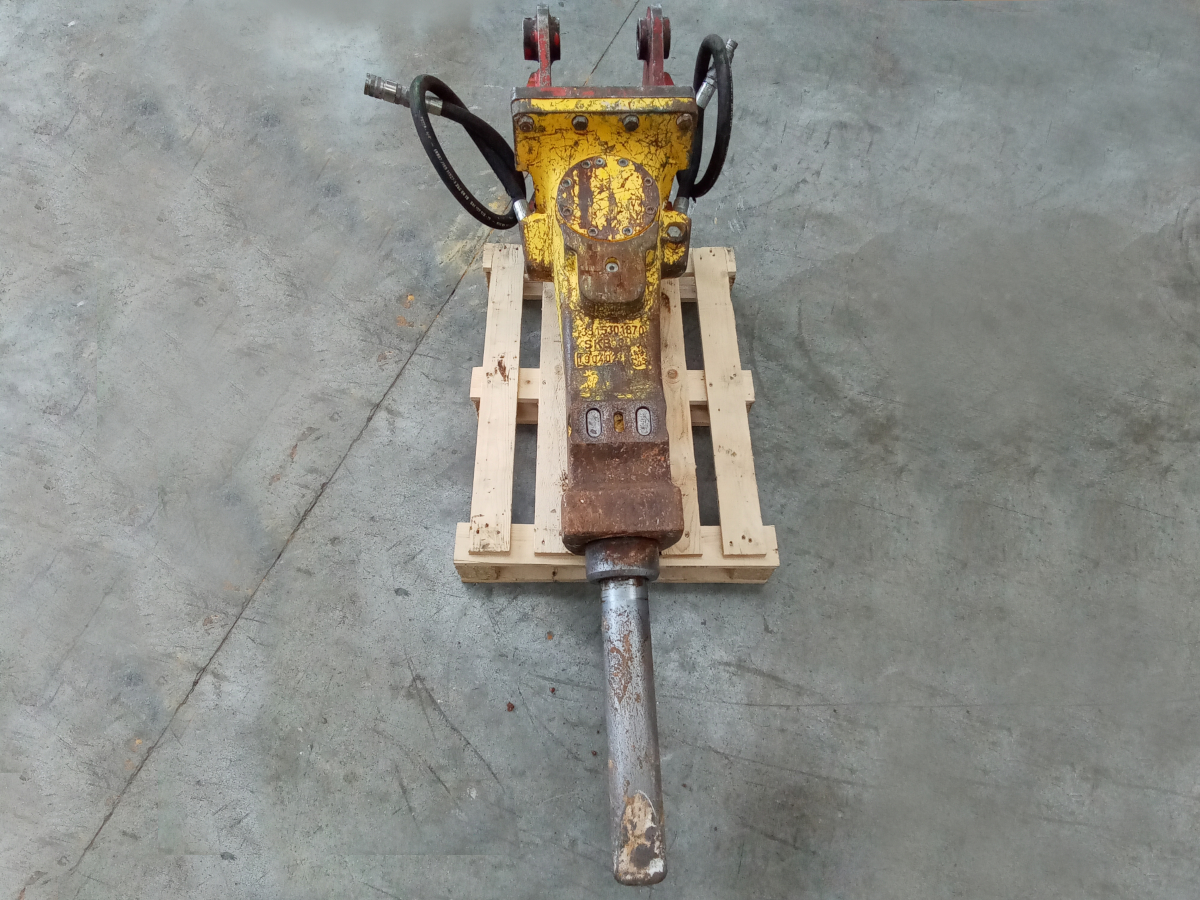 MARTELLO DEMOLITORE IDRAULICO EPIROC SB302