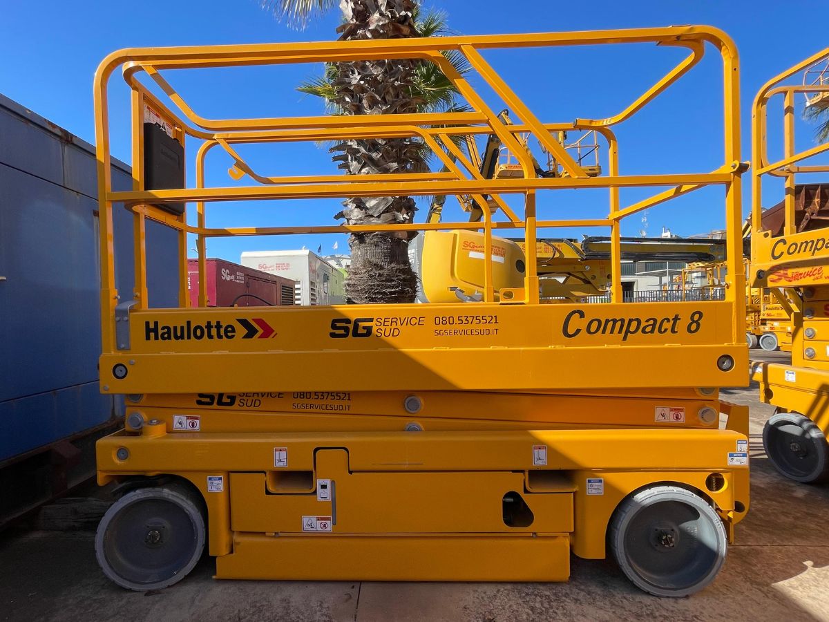 PIATTAFORMA A PANTOGRAFO ELETTRICA HAULOTTE  COMPACT8CU H.LAVORO 8MT.